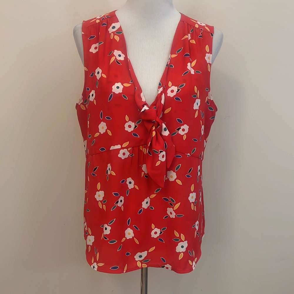 CAbi Red Floral Sleeveless Knotted Blouse Style No. 5734 Size Large